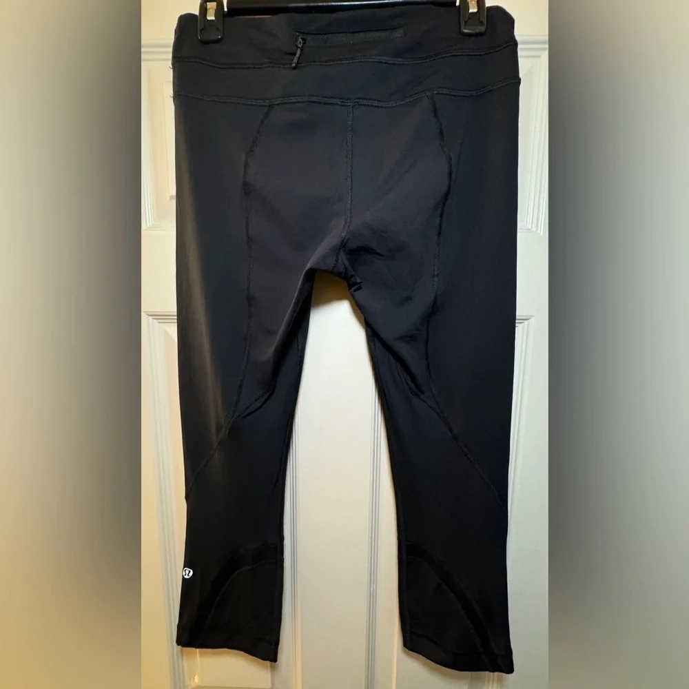 Lululemon Inspire Crop Leggings Size 6 Black Mesh Panel Running Yoga Pants